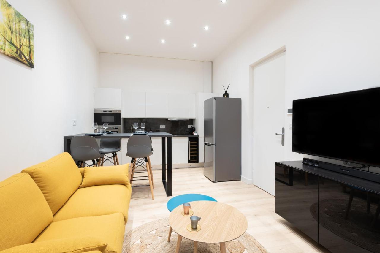 Appartement Le Notre Dame - Petit Cocon Dans Lyon 6Eme Extérieur photo